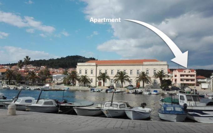 Apartman Tudor Stari Grad  Exterior photo