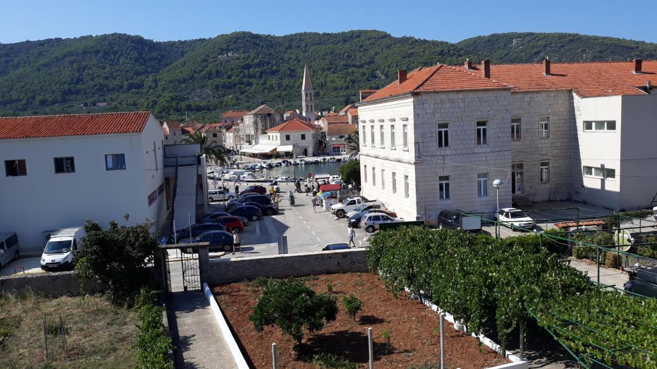 Apartman Tudor Stari Grad  Exterior photo